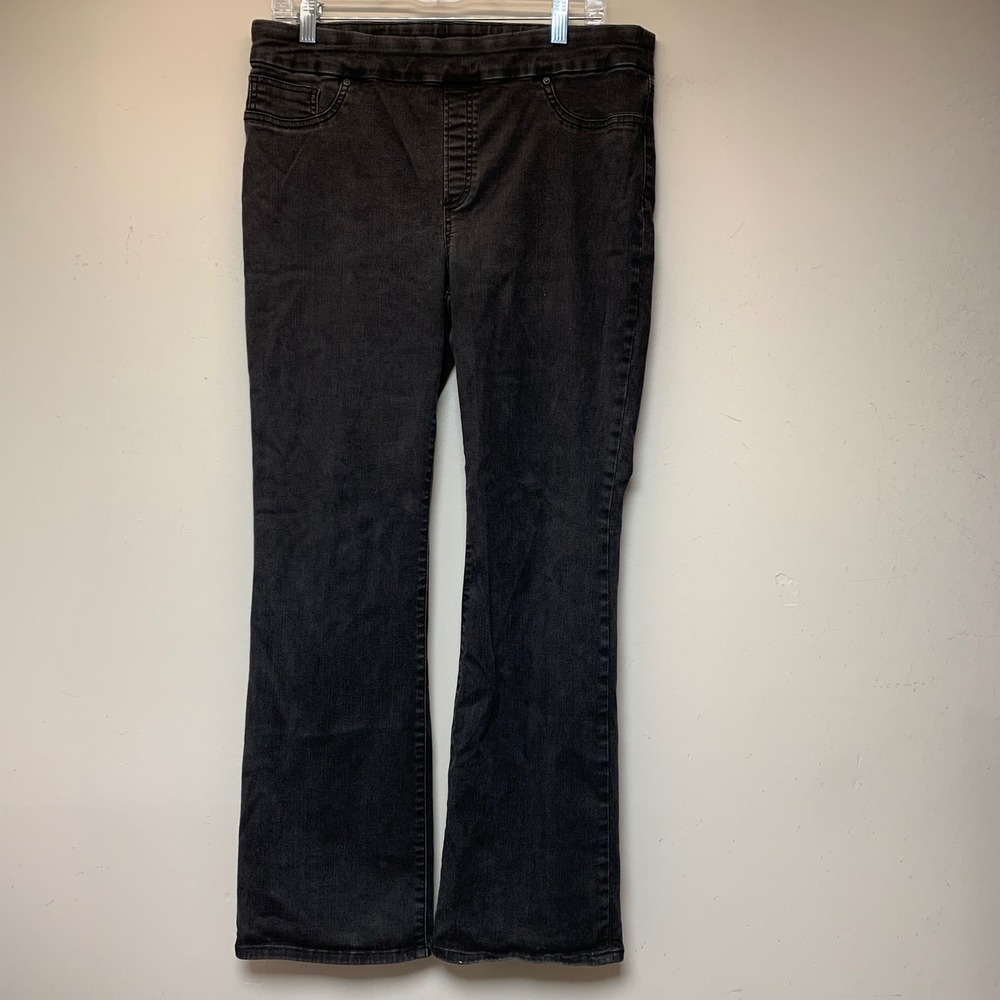 Chico's Pull On Slim Boot Jeans Women 12R 2R Black Excellent Stretch Denim
